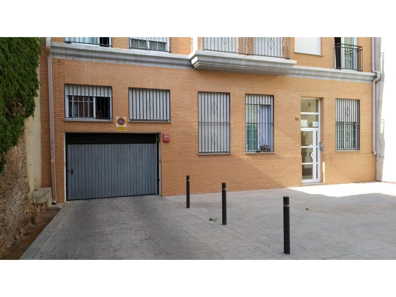 4 plazas de garaje en venta en Alfara del Patriarca – Ref. 001166