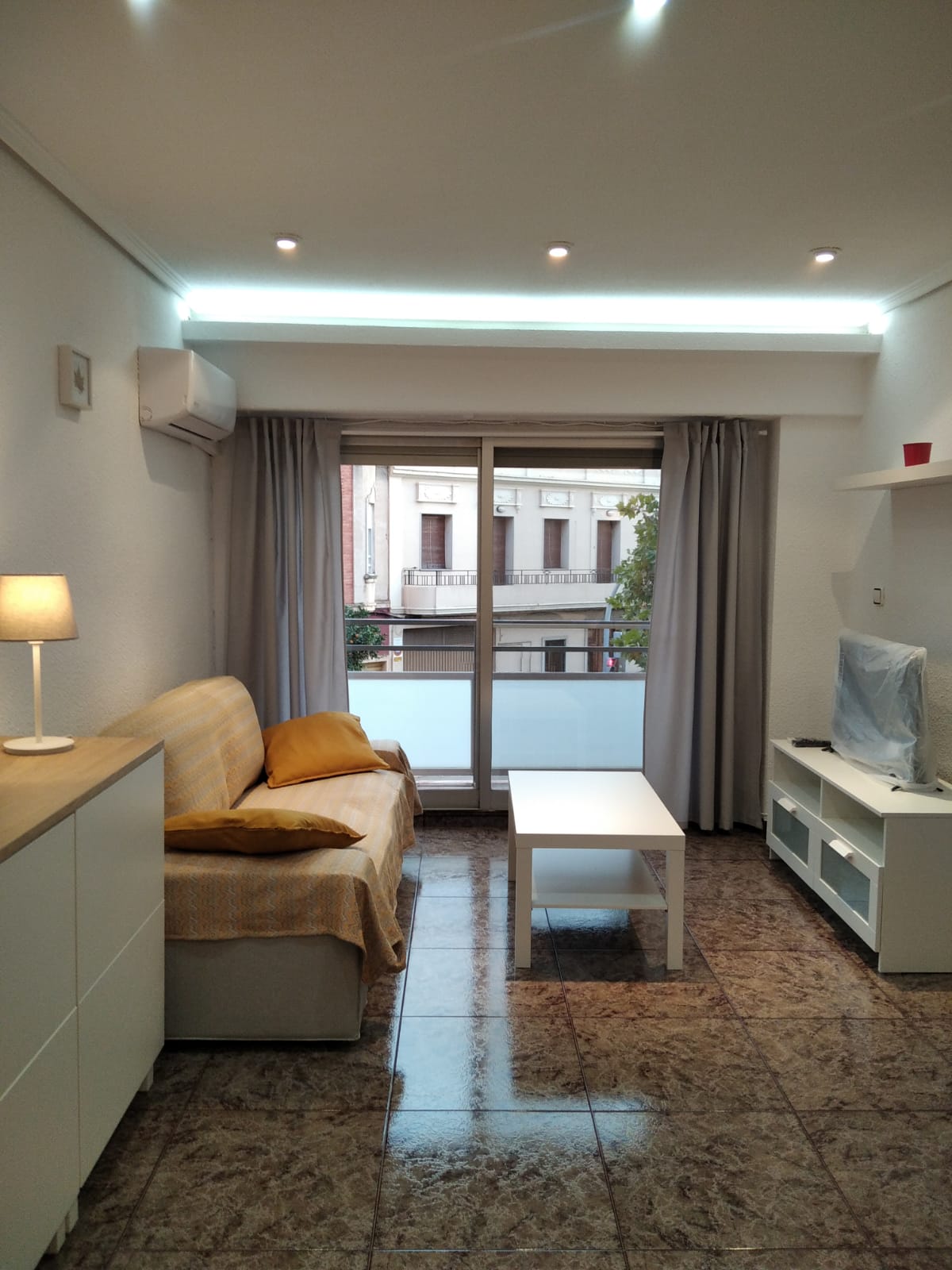 Student apartment for rent in Moncada – Ref. 001252