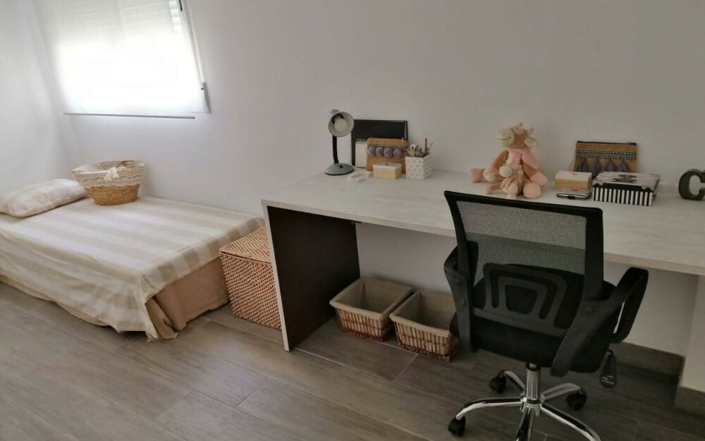 Habitación de estudiante en alquiler en Moncada – Ref. 001358
