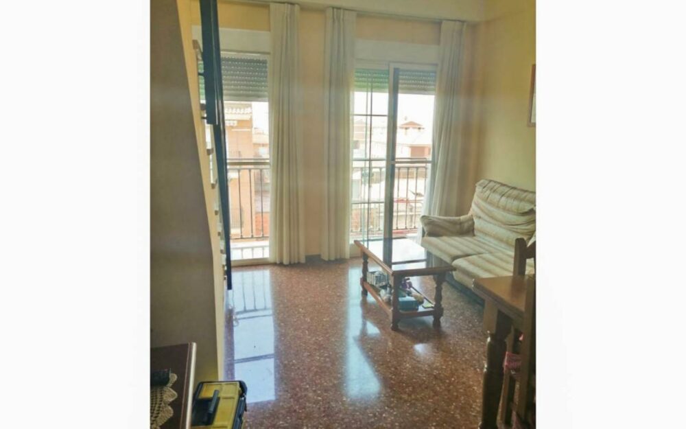 4-bedroom penthouse for rent in Alfara del Patriarca – Ref. 001360