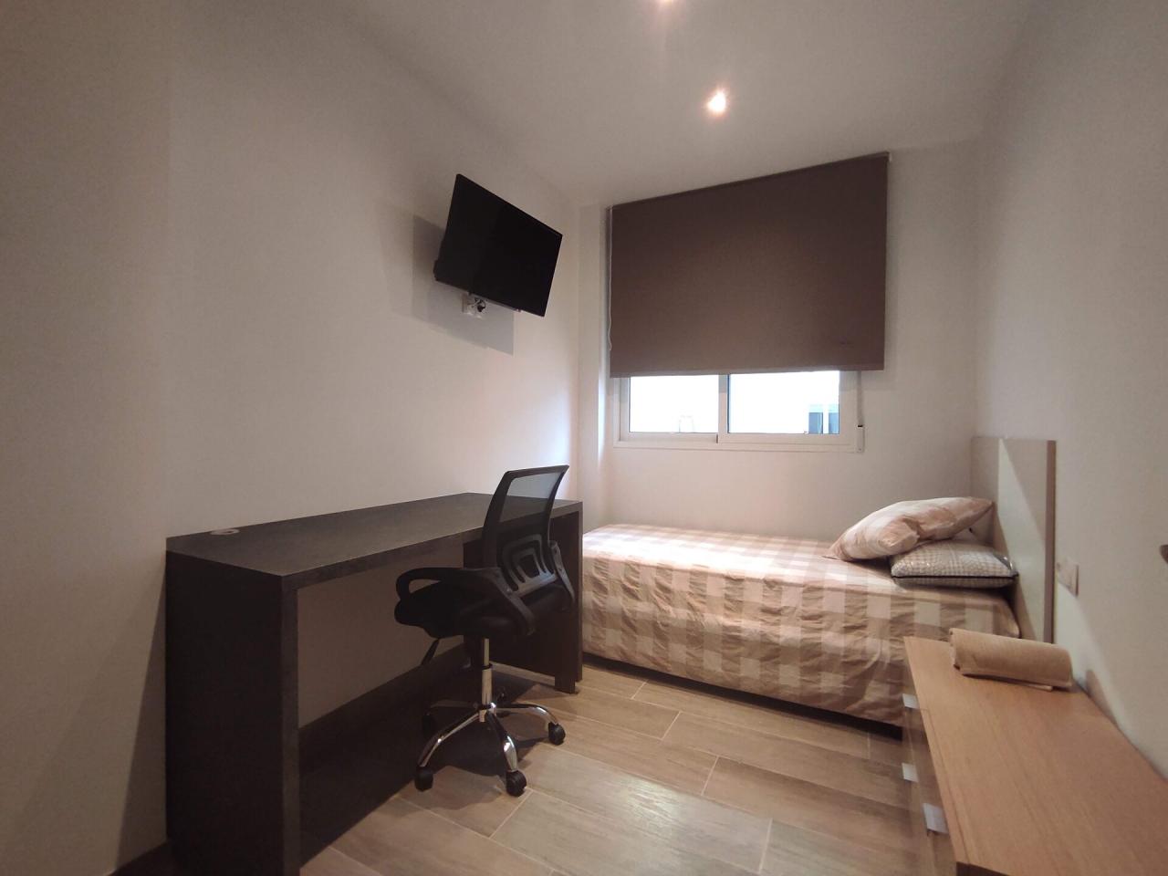 Student room in shared apartment in Moncada – Ref. 001396 Student room in shared apartment in Moncada – Ref. 001396