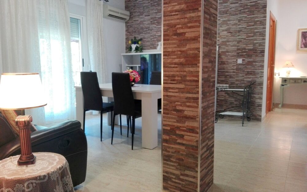 Renovated apartment in La Petxina, next to La Turia – Ref. 001456